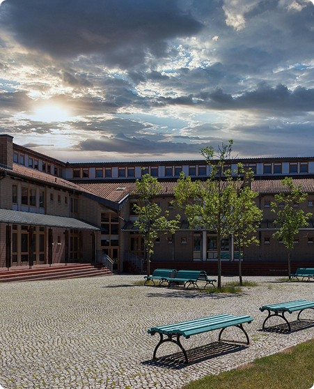 Eagle Point Senior School, Elizabeth